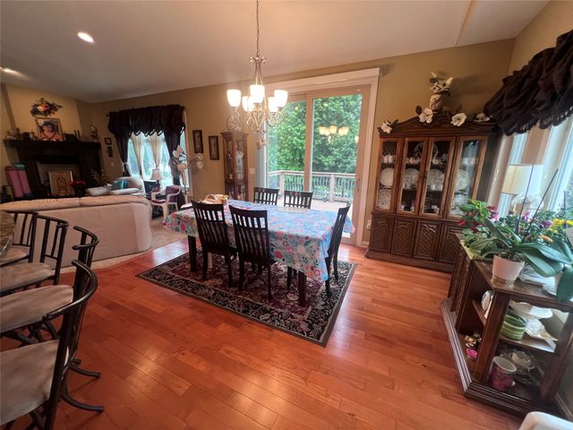 125 61st Street, West Des Moines, IA 50266