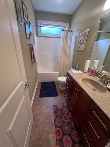 125 61st Street, West Des Moines, IA 50266