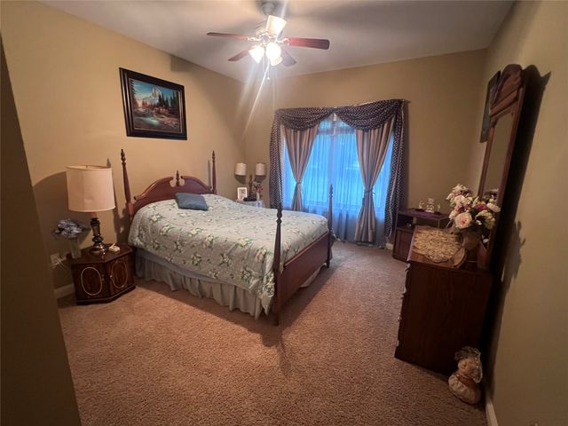 125 61st Street, West Des Moines, IA 50266