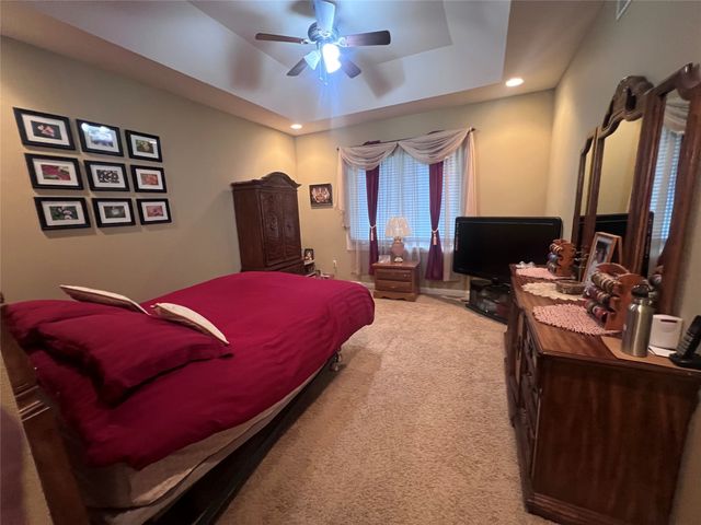 125 61st Street, West Des Moines, IA 50266