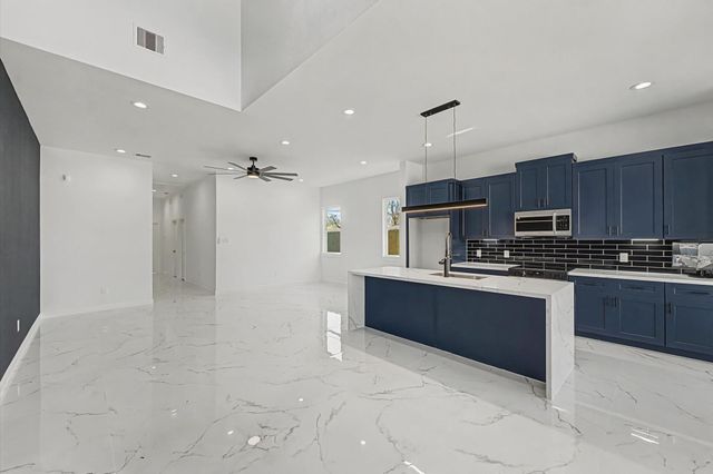 5034 Pershing Street B, Houston, TX 77033