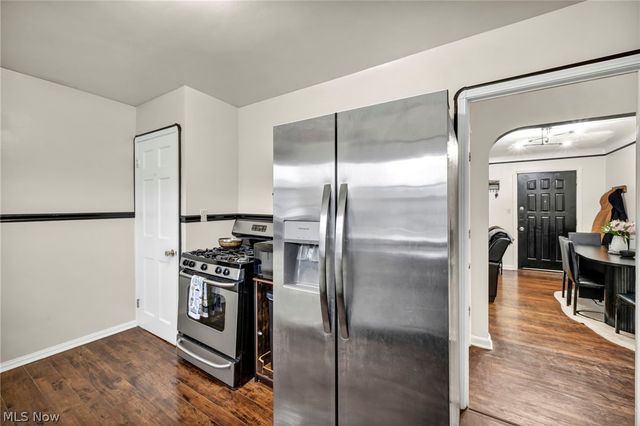 9410 Beech Avenue, Brooklyn, OH 44144