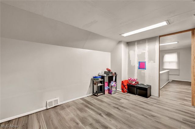 9410 Beech Avenue, Brooklyn, OH 44144