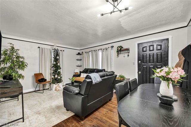 9410 Beech Avenue, Brooklyn, OH 44144