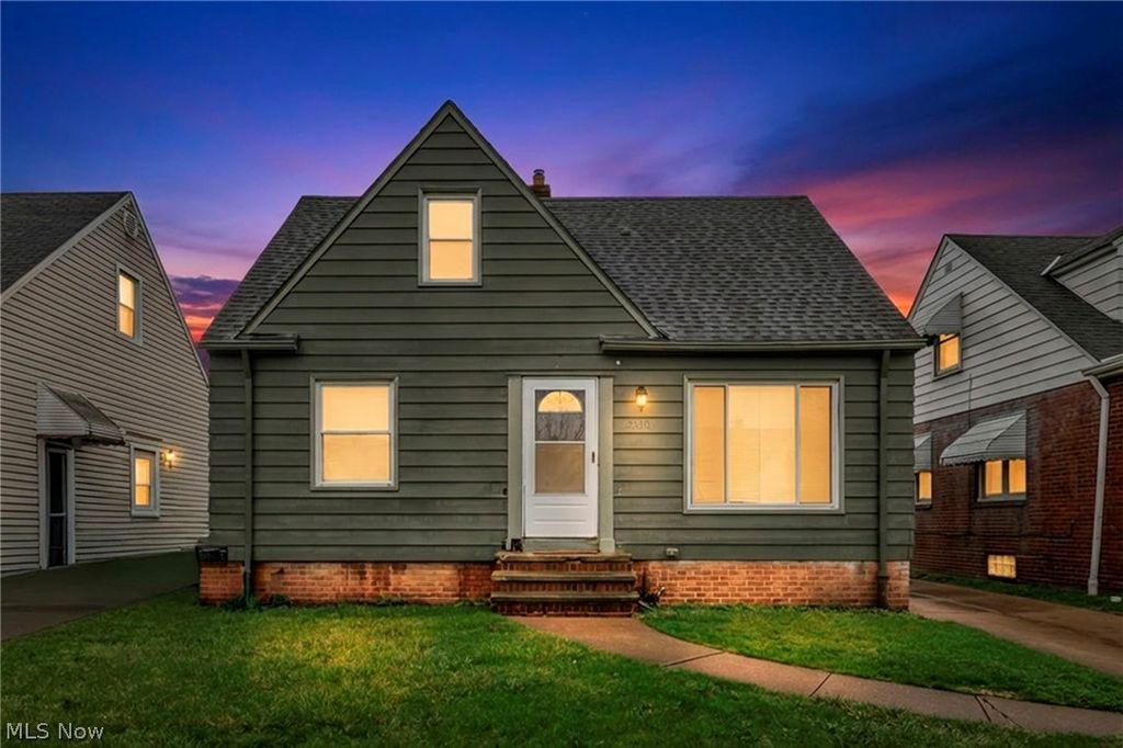 9410 Beech Avenue, Brooklyn, OH 44144