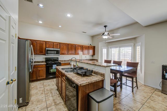 5521 W Pecan Road, Laveen, AZ 85339