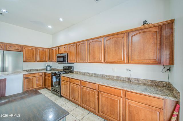 5521 W Pecan Road, Laveen, AZ 85339