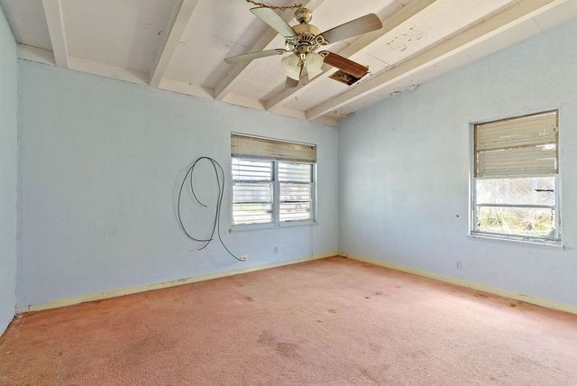 925 Hazel Dr, Corpus Christi, TX 78412