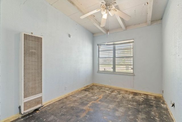 925 Hazel Dr, Corpus Christi, TX 78412