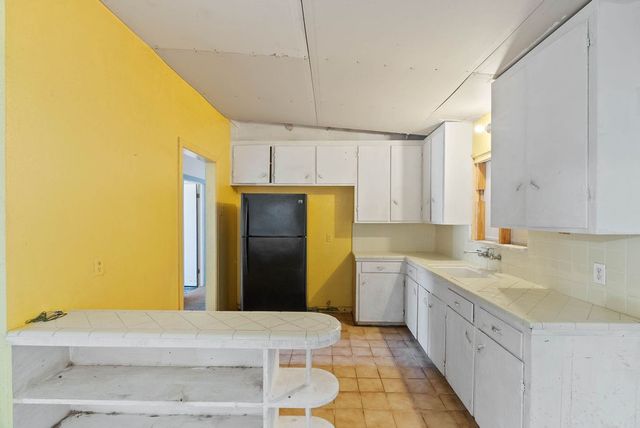 925 Hazel Dr, Corpus Christi, TX 78412