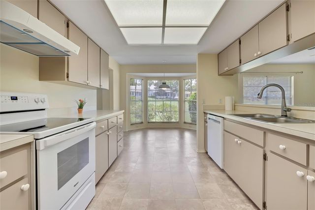 7103 CROWN OAKS DRIVE, Spring Hill, FL 34606