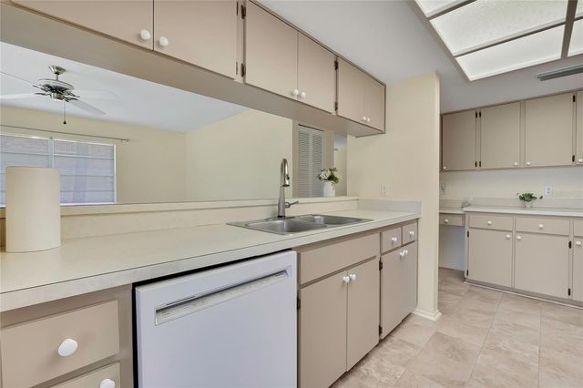 7103 CROWN OAKS DRIVE, Spring Hill, FL 34606