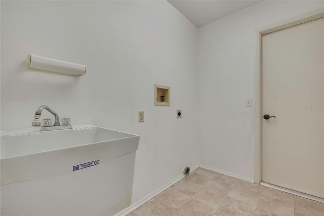 7103 CROWN OAKS DRIVE, Spring Hill, FL 34606