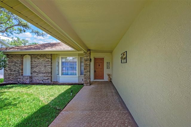 7103 CROWN OAKS DRIVE, Spring Hill, FL 34606