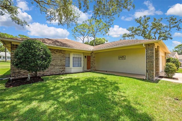 7103 CROWN OAKS DRIVE, Spring Hill, FL 34606