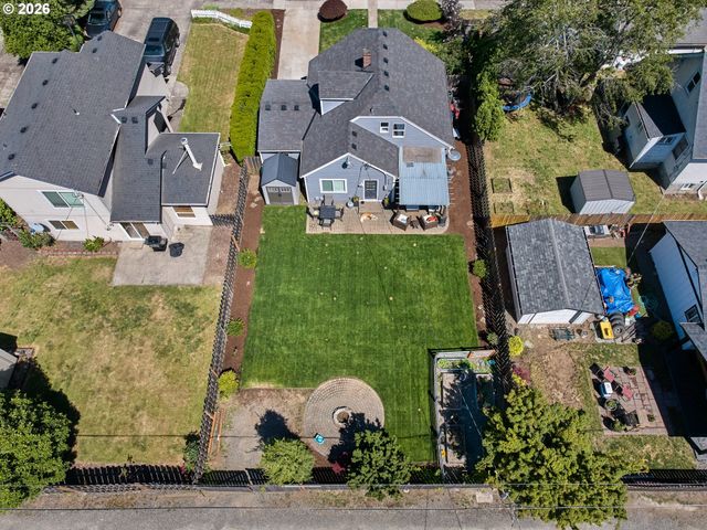 645 Nw 5TH Ave, Canby, OR 97013