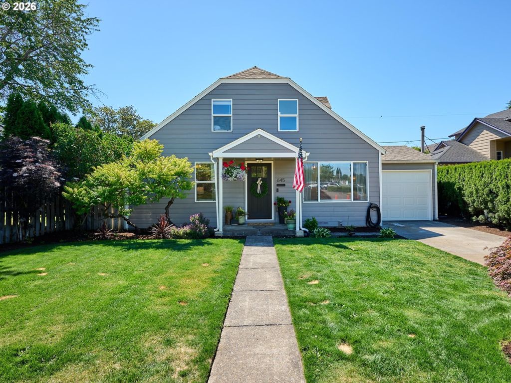 645 Nw 5TH Ave, Canby, OR 97013