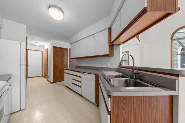 2445 Mulberry Court, Ann Arbor, MI 48104