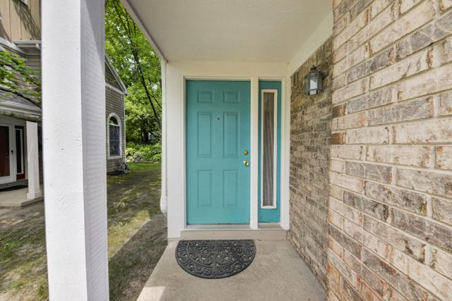 2445 Mulberry Court, Ann Arbor, MI 48104