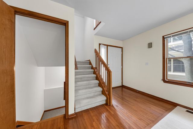 2445 Mulberry Court, Ann Arbor, MI 48104
