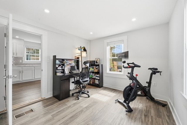 7 Cherry Street, Southborough, MA 01745