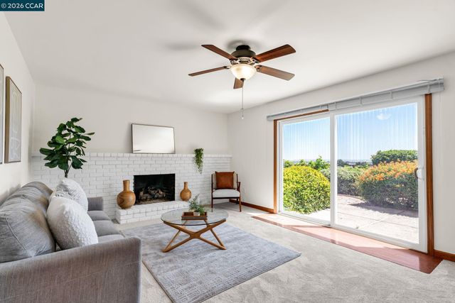 2240 Westwood Ln, Pittsburg, CA 94565