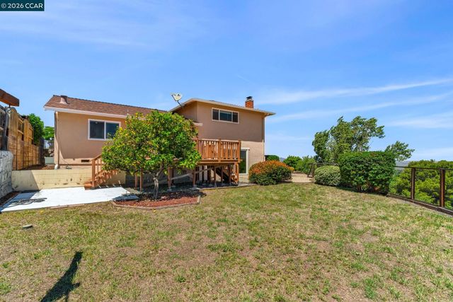 2240 Westwood Ln, Pittsburg, CA 94565