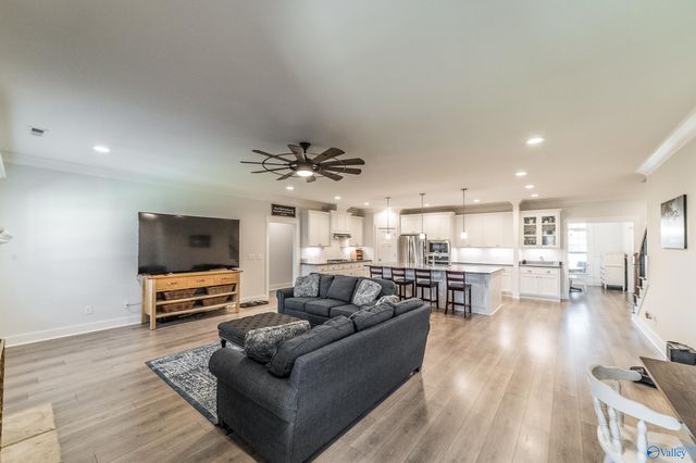8230 Nantucket Circle, Owens Cross Roads, AL 35763