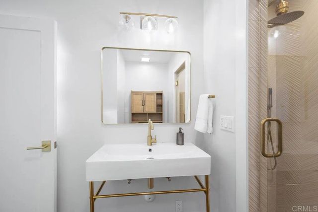 4404 Voltaire Street, San Diego, CA 92107