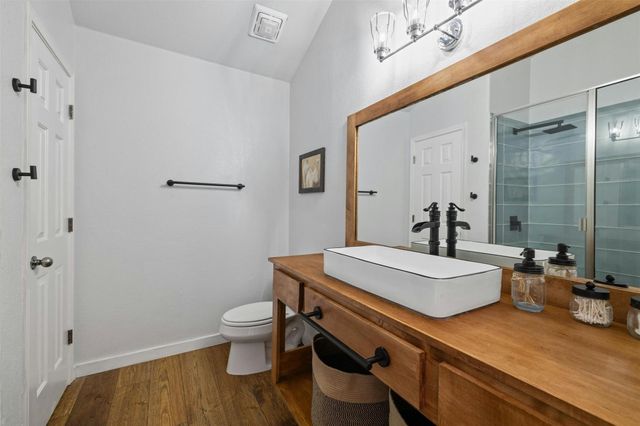 20980 Waterside DR 40, Lago Vista, TX 78645