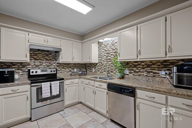 111 Tibidow Circle, Daphne, AL 36526
