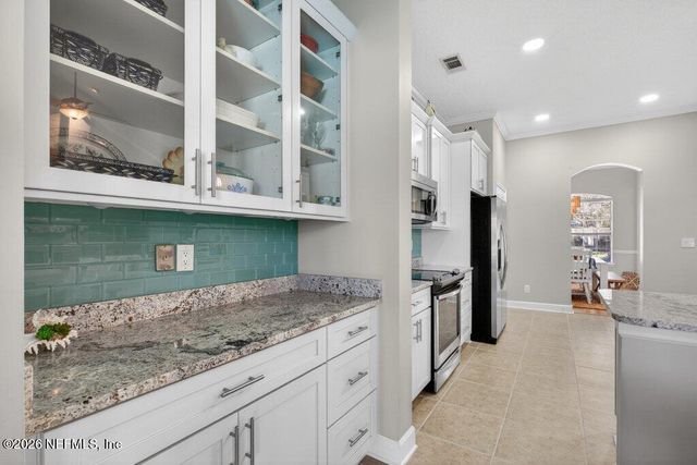 1314 HONEYSUCKLE Drive, St. Johns, FL 32259