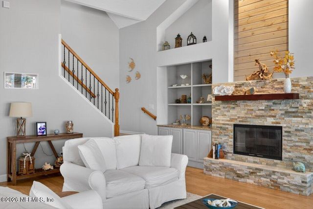 1314 HONEYSUCKLE Drive, St. Johns, FL 32259