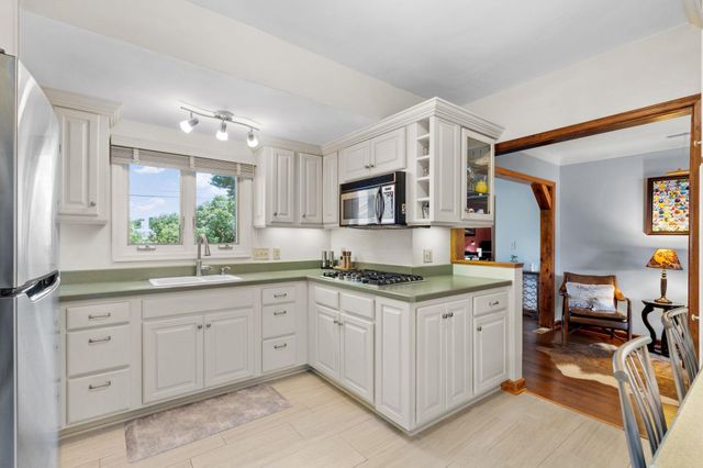 1820 Holton Street, Falcon Heights, MN 55113