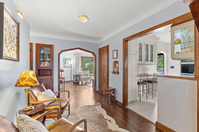 1820 Holton Street, Falcon Heights, MN 55113