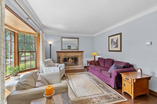 1820 Holton Street, Falcon Heights, MN 55113