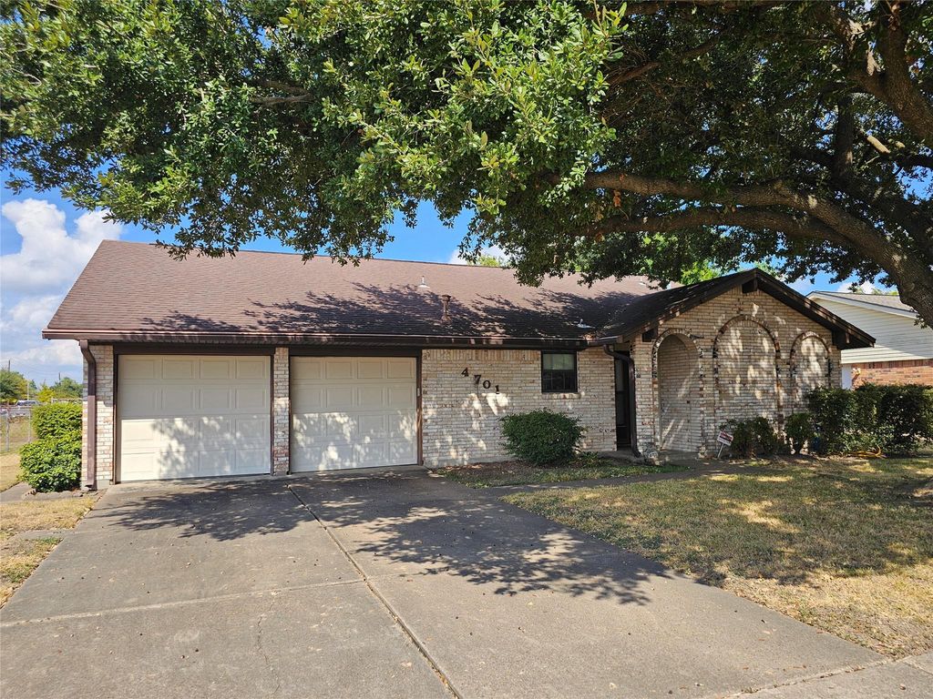 4701 Crepe Myrtle Lane, Pasadena, TX 77505
