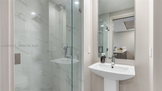 801 S Miami Ave 4407, Miami, FL 33130