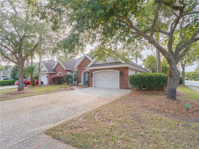 500 Fox Run Circle, Brunswick, GA 31525