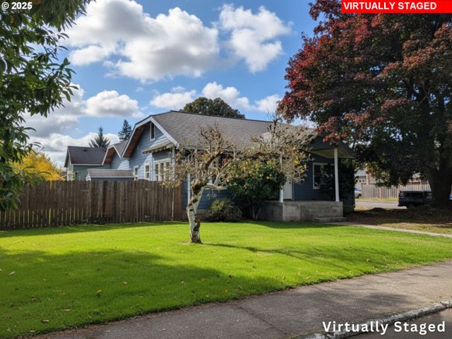 431 Sw 3RD Ave, Canby, OR 97013