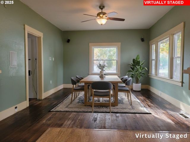 431 Sw 3RD Ave, Canby, OR 97013