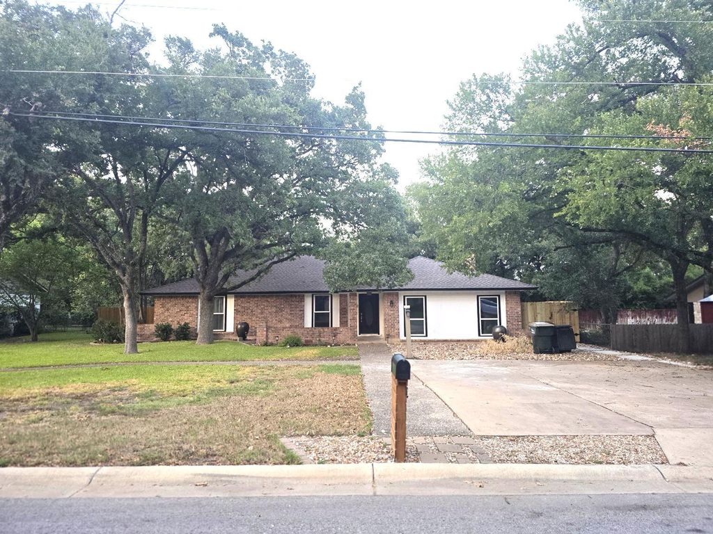 3403 Rocky Hollow TRL C, Georgetown, TX 78628