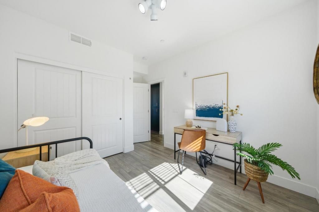 Image 15 of property listing at 4023 Clydesdale, Fremont, CA 94555