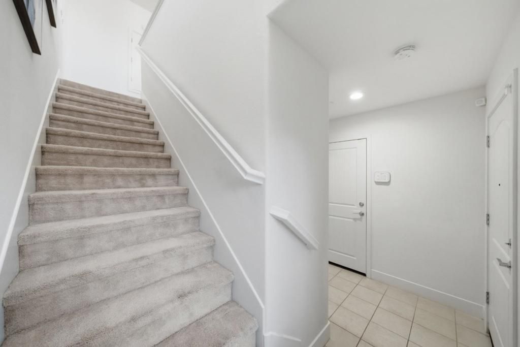 Image 25 of property listing at 4023 Clydesdale, Fremont, CA 94555