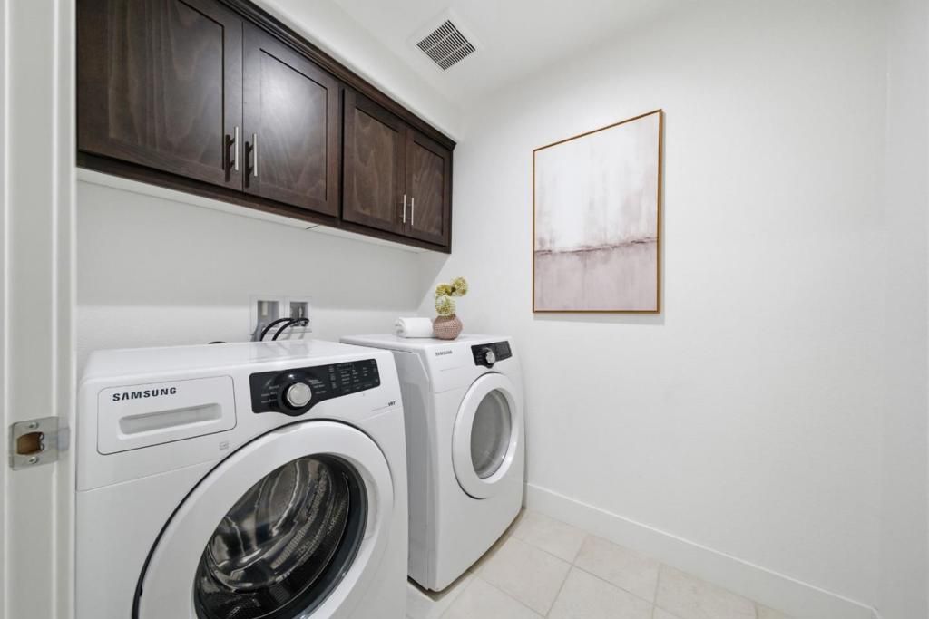 Image 26 of property listing at 4023 Clydesdale, Fremont, CA 94555