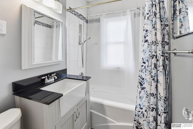 4657 William Street, Omaha, NE 68106