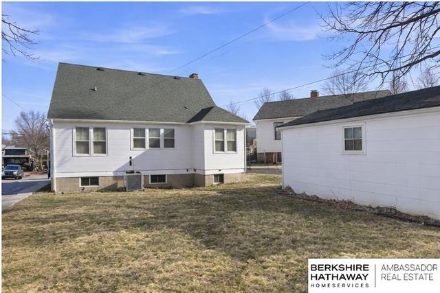 4657 William Street, Omaha, NE 68106