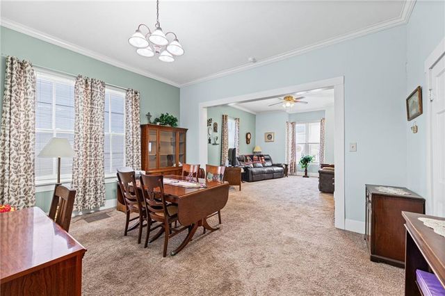 1434 6th Avenue, Leavenworth, KS 66048