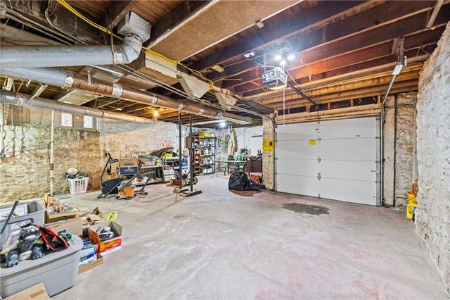 1434 6th Avenue, Leavenworth, KS 66048