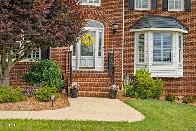 106 Sterling Springs Drive, Johnson City, TN 37604